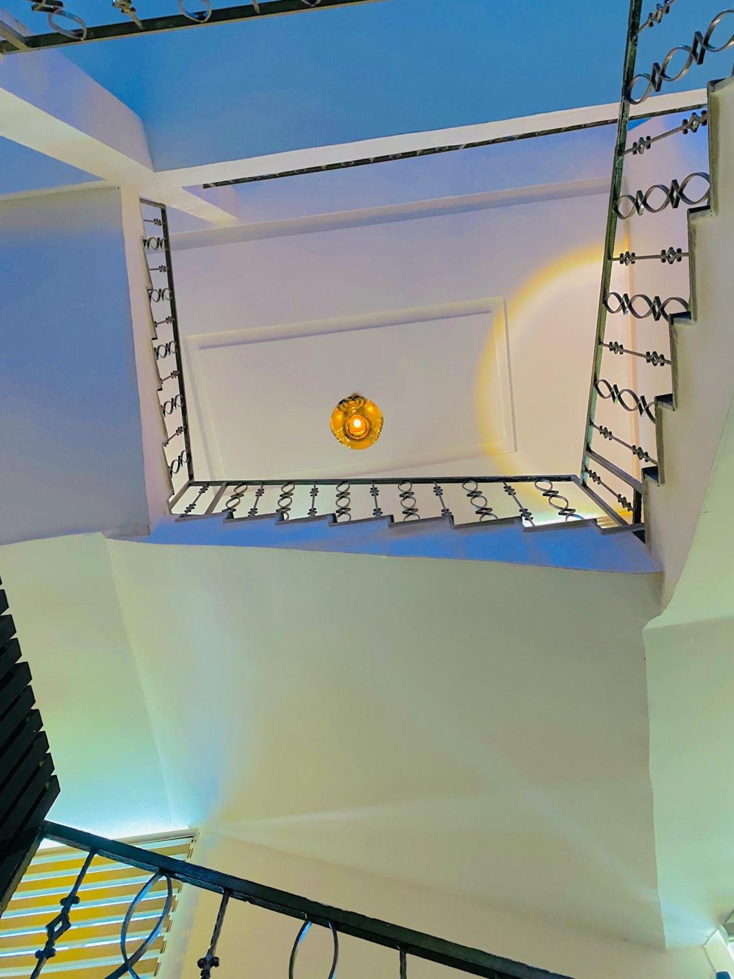 Vibes Suites Kaba Bagian luar foto